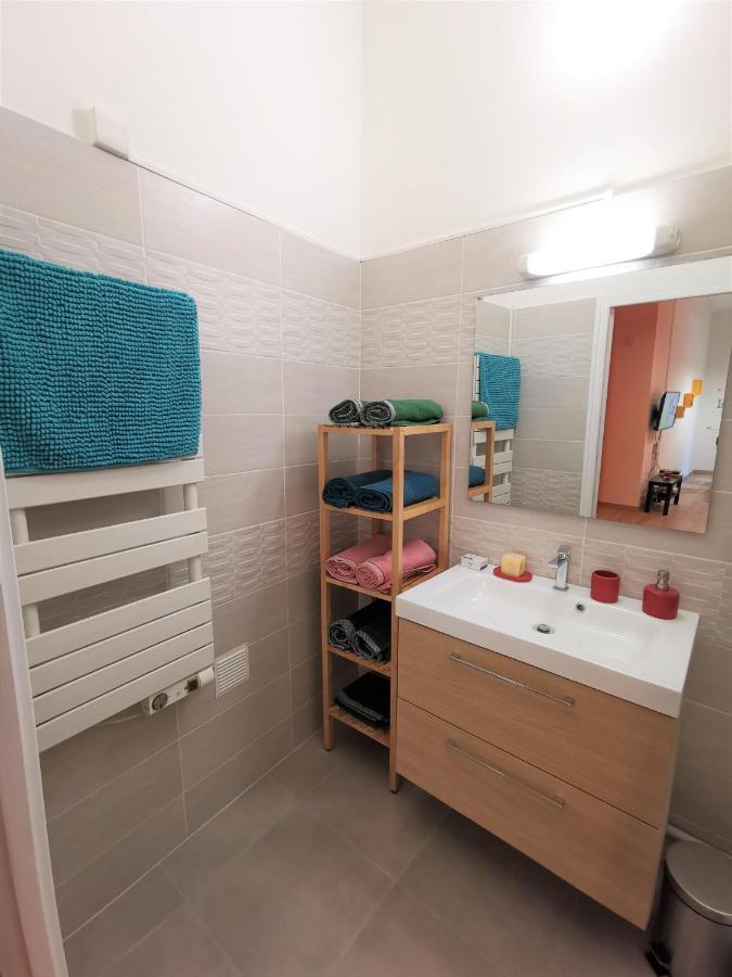 Beau T3 Neuf Proche Vieux-Port A La Place Corderie Marseille Kültér fotó